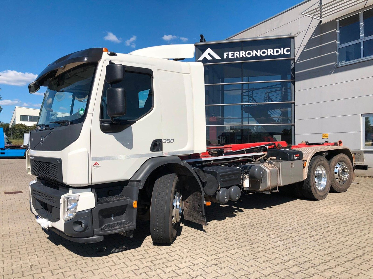 Volvo FE 350 6x2 Lenkachse*Alufelgen*HIAB*AHK*Klima - Camion ampliroll: photos 2 Volvo FE 350 6x2 Lenkachse*Alufelgen*HIAB*AHK*Klima - Camion ampliroll: photos 2