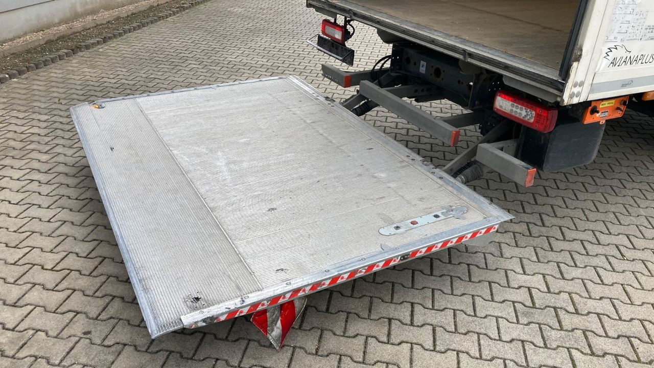 Volvo FL 12.240 Ladebordwand*Klima - Camion fourgon: photos 4 Volvo FL 12.240 Ladebordwand*Klima - Camion fourgon: photos 4