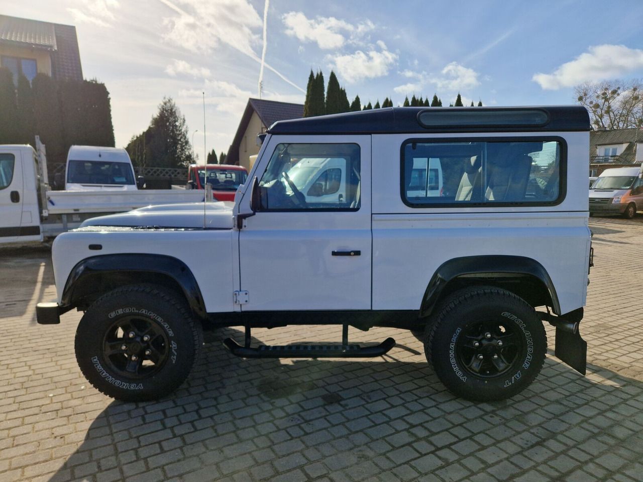 Land Rover Defender Puma 90 - SUV: photos 4 Land Rover Defender Puma 90 - SUV: photos 4