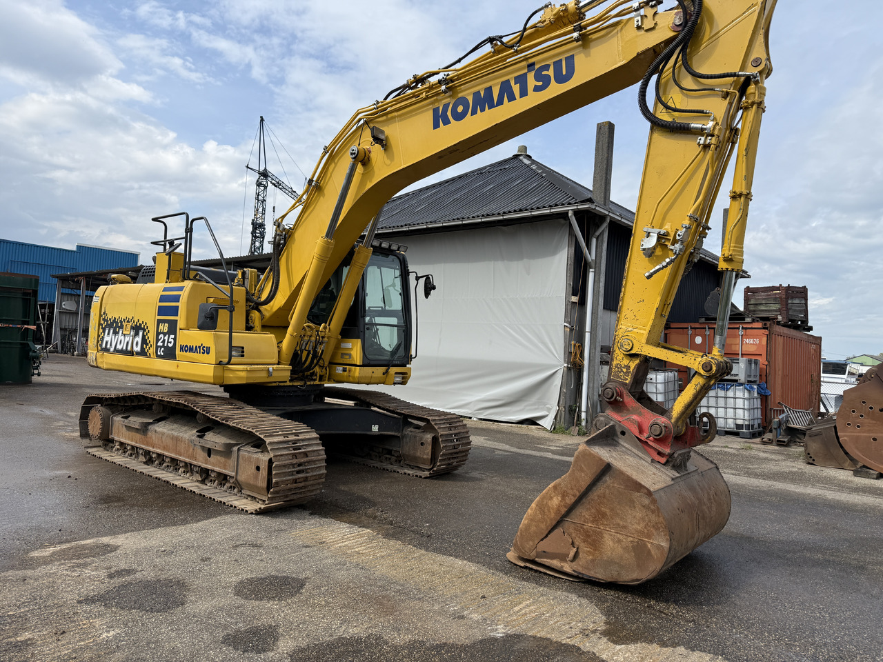 KOMATSU HB215LC2 - Pelle sur chenille: photos 2 KOMATSU HB215LC2 - Pelle sur chenille: photos 2