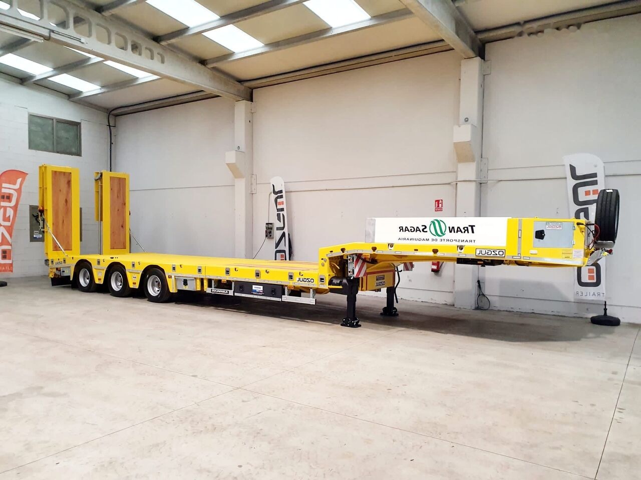 Özgül 3 AXE LOWBED SEMI TRAILER - Semi-remorque surbaissé: photos 4 Özgül 3 AXE LOWBED SEMI TRAILER - Semi-remorque surbaissé: photos 4