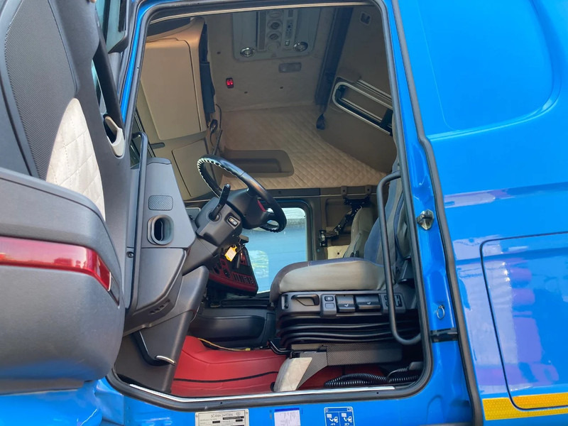 Tracteur routier Scania R730 V8 8x4: photos 10