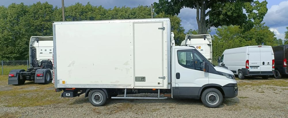 Iveco Daily 35S16 - Fourgon: photos 4 Iveco Daily 35S16 - Fourgon: photos 4