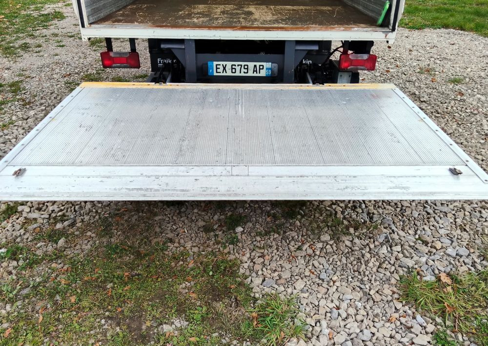 Camion fourgon Iveco Daily: photos 10 Camion fourgon Iveco Daily: photos 10