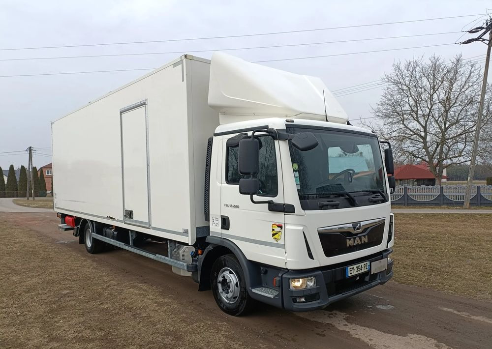 MAN TGL - Camion fourgon: photos 1 MAN TGL - Camion fourgon: photos 1