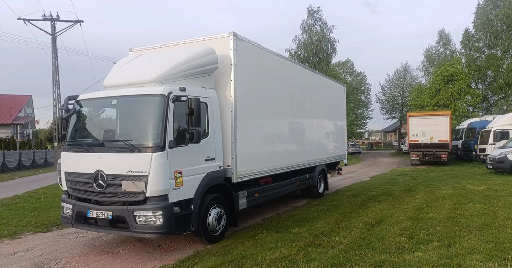 Mercedes-Benz Atego 1218 - Camion fourgon: photos 3 Mercedes-Benz Atego 1218 - Camion fourgon: photos 3
