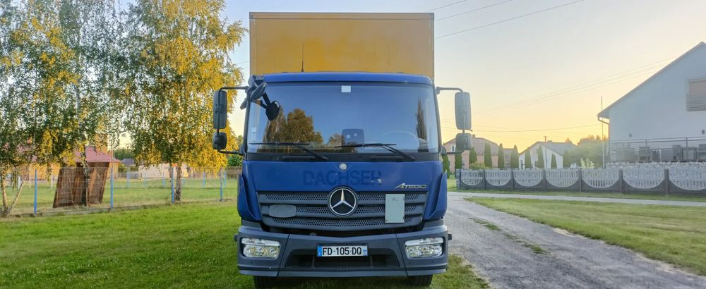 Mercedes-Benz Atego - Camion fourgon: photos 2 Mercedes-Benz Atego - Camion fourgon: photos 2