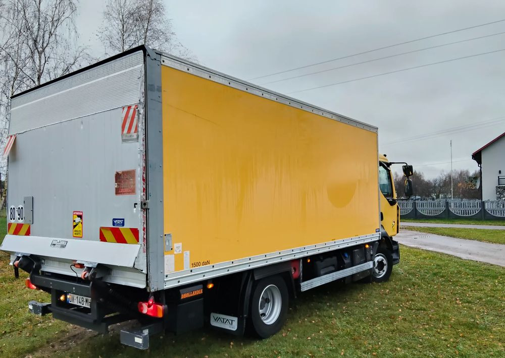 Renault D12 - Camion fourgon: photos 4 Renault D12 - Camion fourgon: photos 4