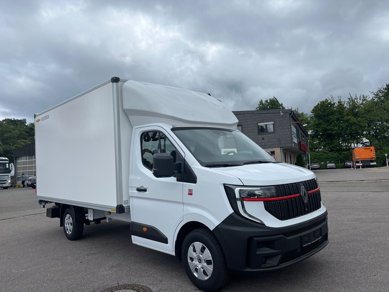 Renault MASTER HUMBAUR KOFFER - Fourgon: photos 2 Renault MASTER HUMBAUR KOFFER - Fourgon: photos 2