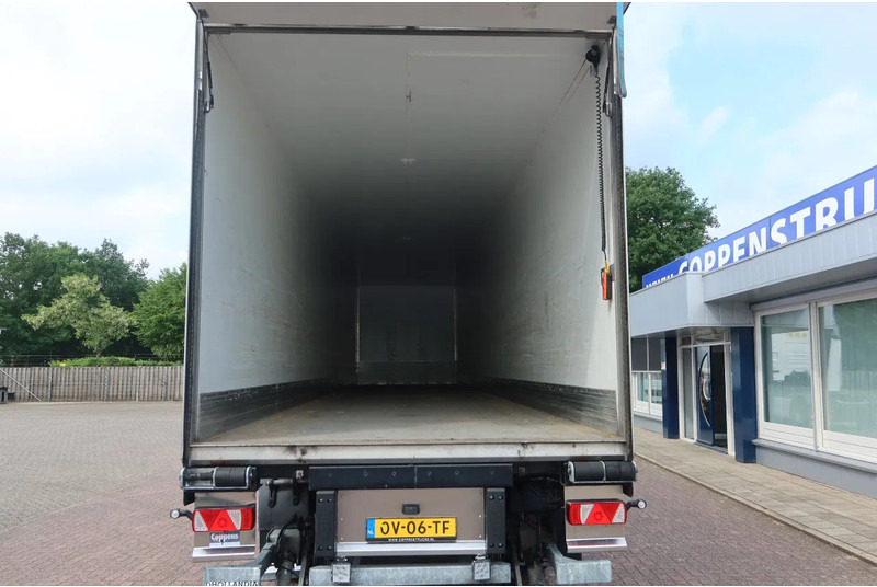 A&D Geisoleerd trailer, 3 asser, 2 x stuuras, LPRS24 - Semi-remorque fourgon: photos 4 A&D Geisoleerd trailer, 3 asser, 2 x stuuras, LPRS24 - Semi-remorque fourgon: photos 4