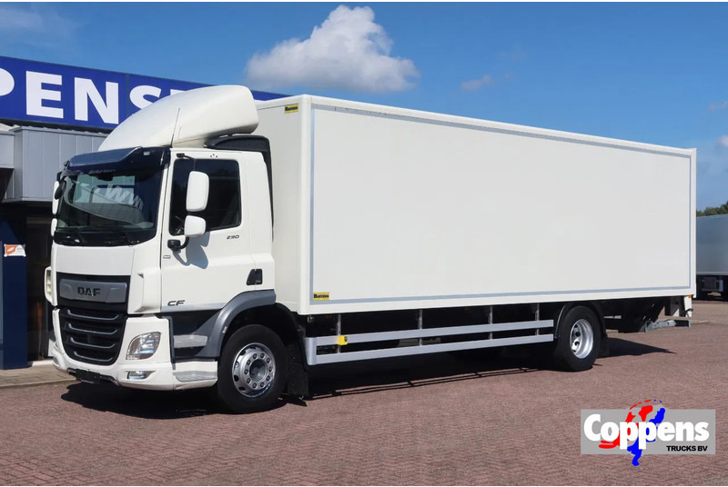 DAF CF 290 FA Bak + Dhollandia klep 2000 KG - Camion fourgon: photos 1 DAF CF 290 FA Bak + Dhollandia klep 2000 KG - Camion fourgon: photos 1