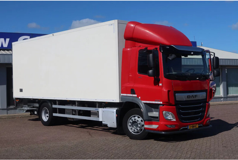 DAF CF 300 Koel/Vries Carrier iceland + Dhollandia 2500KG klep trenn wand - Camion frigorifique: photos 2 DAF CF 300 Koel/Vries Carrier iceland + Dhollandia 2500KG klep trenn wand - Camion frigorifique: photos 2
