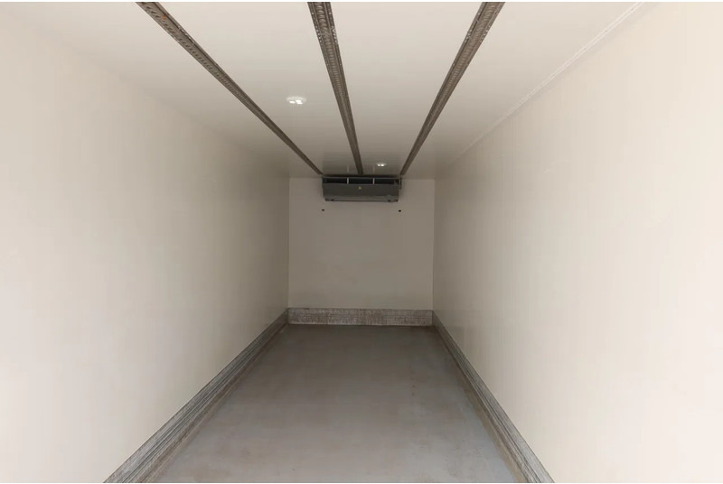 DAF CF 450 8x2 Koel/Vries Carrier Supra 1150 Diesel/Electric FRC 10/2027 - Camion frigorifique: photos 4 DAF CF 450 8x2 Koel/Vries Carrier Supra 1150 Diesel/Electric FRC 10/2027 - Camion frigorifique: photos 4