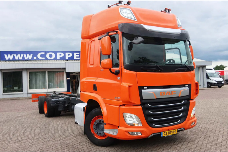 DAF CF 450 Chassis Cabine Slaap Cabine 2x Bed - Châssis cabine: photos 2 DAF CF 450 Chassis Cabine Slaap Cabine 2x Bed - Châssis cabine: photos 2