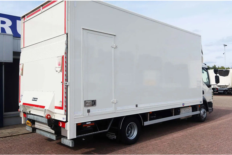 DAF LF 210 Bakwagen+ Dhollandia 1500 kg - Camion fourgon: photos 3 DAF LF 210 Bakwagen+ Dhollandia 1500 kg - Camion fourgon: photos 3
