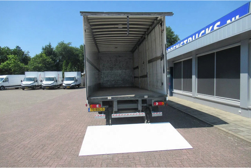 DAF LF 250 250 bak + klep + schuifzeil E6 - Camion à rideaux coulissants: photos 3 DAF LF 250 250 bak + klep + schuifzeil E6 - Camion à rideaux coulissants: photos 3