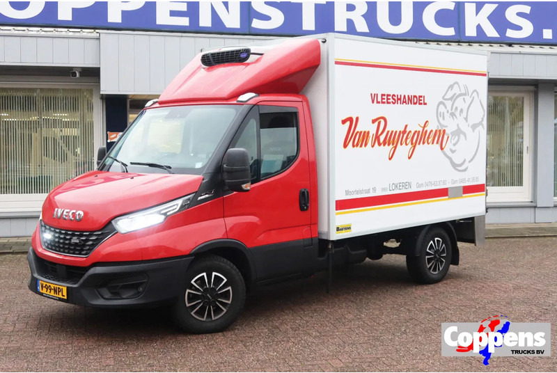 Iveco 35S 180 35 S 180 Hi-Matic - Véhicule utilitaire frigorifique: photos 1 Iveco 35S 180 35 S 180 Hi-Matic - Véhicule utilitaire frigorifique: photos 1