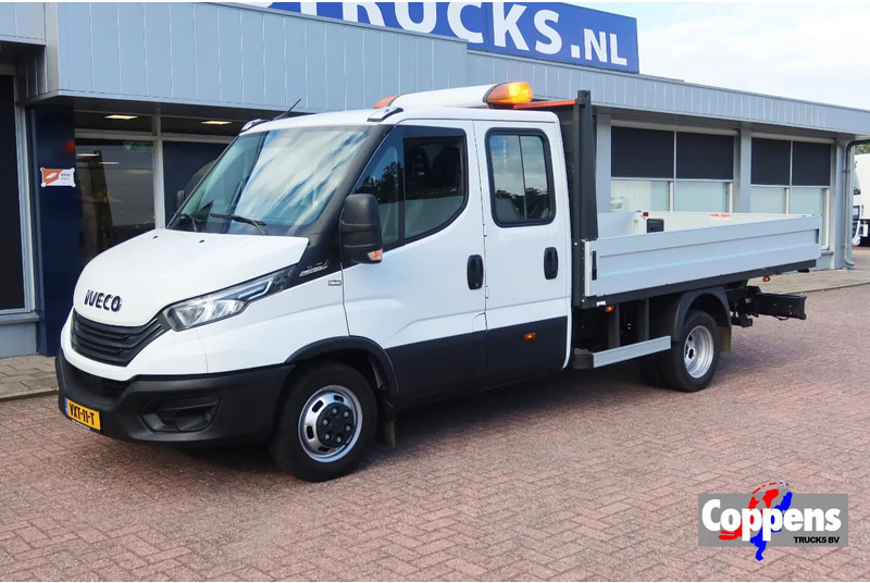 Iveco Daily 35C16 HI Matic Dubbele cabine open 7 persoons uitvoering. Dubbel lucht achter as. 3.0 L motor - Fourgon plateau, Utilitaire double cabine: photos 1 Iveco Daily 35C16 HI Matic Dubbele cabine open 7 persoons uitvoering. Dubbel lucht achter as. 3.0 L motor - Fourgon plateau, Utilitaire double cabine: photos 1