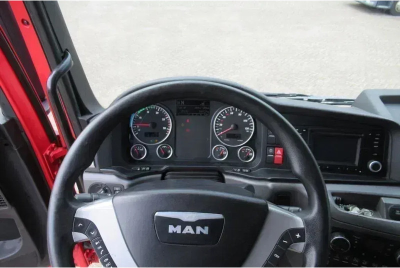 Camion fourgon MAN TGX 26.480 6X2 Euro 6: photos 11