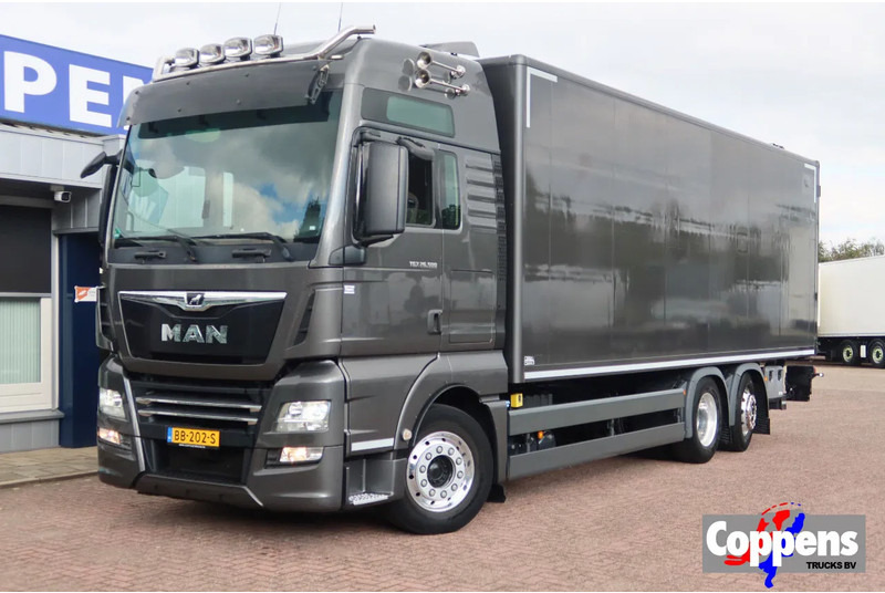 MAN TGX 26.500 6x2 Bak + Klep 3000 KG, FULL AIR SUSPENSION, SKY- LIGHTS. - Camion fourgon: photos 1 MAN TGX 26.500 6x2 Bak + Klep 3000 KG, FULL AIR SUSPENSION, SKY- LIGHTS. - Camion fourgon: photos 1