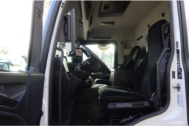 Mercedes-Benz Actros 1840 L Bkawagen+ BAR klep 2.000kg met Gesioleerde bak - Camion fourgon: photos 5 Mercedes-Benz Actros 1840 L Bkawagen+ BAR klep 2.000kg met Gesioleerde bak - Camion fourgon: photos 5