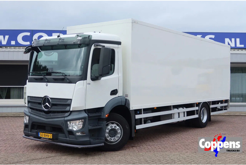 Mercedes-Benz Antos 1924 LL Bakwagen + laadklep 2500 kg - Camion fourgon: photos 1 Mercedes-Benz Antos 1924 LL Bakwagen + laadklep 2500 kg - Camion fourgon: photos 1