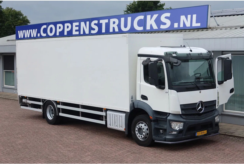 Mercedes-Benz Antos 1924 LL Bakwagen + laadklep 2500 kg - Camion fourgon: photos 3 Mercedes-Benz Antos 1924 LL Bakwagen + laadklep 2500 kg - Camion fourgon: photos 3