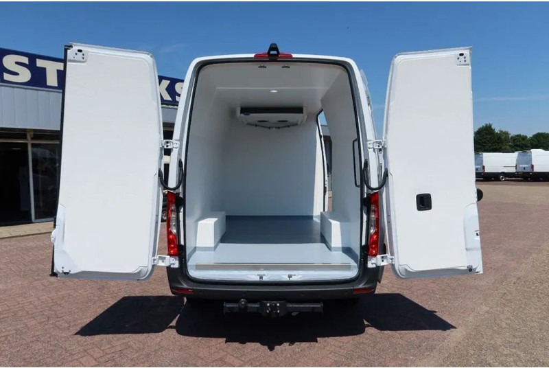 Mercedes-Benz Sprinter 315 CDI Koel/Vries/Verwarmen Carrier Xarios 350 + 220 volt nachtaansluiting - Véhicule utilitaire frigorifique: photos 3 Mercedes-Benz Sprinter 315 CDI Koel/Vries/Verwarmen Carrier Xarios 350 + 220 volt nachtaansluiting - Véhicule utilitaire frigorifique: photos 3