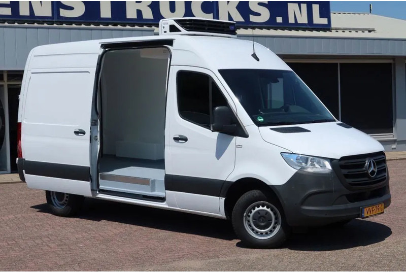 Mercedes-Benz Sprinter 315 CDI Koel/Vries/Verwarmen Carrier Xarios 350 + 220 volt nachtaansluiting - Véhicule utilitaire frigorifique: photos 2 Mercedes-Benz Sprinter 315 CDI Koel/Vries/Verwarmen Carrier Xarios 350 + 220 volt nachtaansluiting - Véhicule utilitaire frigorifique: photos 2