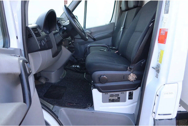 Mercedes-Benz Sprinter 316 CDI Carrier Koel/Vries Bak+Klep. Dag en nacht aansluiting - Véhicule utilitaire frigorifique: photos 5 Mercedes-Benz Sprinter 316 CDI Carrier Koel/Vries Bak+Klep. Dag en nacht aansluiting - Véhicule utilitaire frigorifique: photos 5