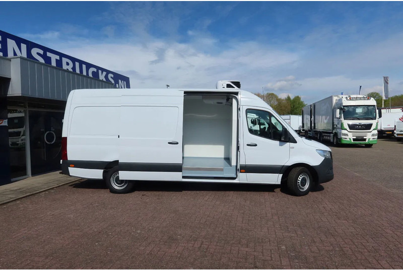 Mercedes-Benz Sprinter 317 CDI Automaat Carrier Koel/Vries/verwarmen L3/H2 - Véhicule utilitaire frigorifique: photos 3 Mercedes-Benz Sprinter 317 CDI Automaat Carrier Koel/Vries/verwarmen L3/H2 - Véhicule utilitaire frigorifique: photos 3