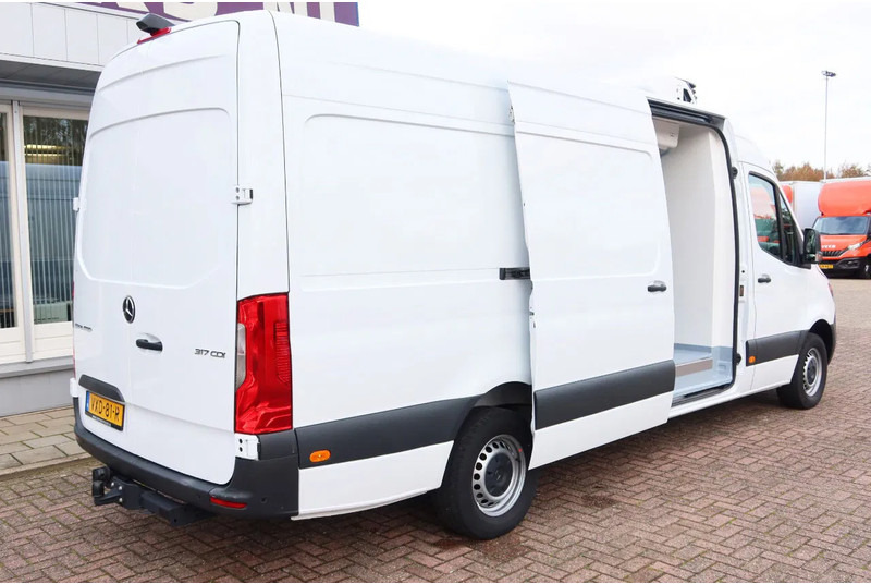 Mercedes-Benz Sprinter 317 L3 H2 Koel / Vries/ Verwarmen + 220 volt nachtaansluiting - Véhicule utilitaire frigorifique: photos 3 Mercedes-Benz Sprinter 317 L3 H2 Koel / Vries/ Verwarmen + 220 volt nachtaansluiting - Véhicule utilitaire frigorifique: photos 3