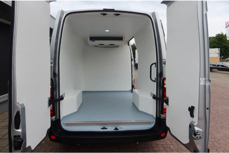 Renault Master Red Edition 150 PK Carrier Xarios 350 Koele/vriezen/verwarmen + nachtaansluiting 220 volt. - Véhicule utilitaire frigorifique: photos 3 Renault Master Red Edition 150 PK Carrier Xarios 350 Koele/vriezen/verwarmen + nachtaansluiting 220 volt. - Véhicule utilitaire frigorifique: photos 3
