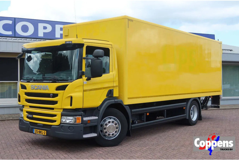 Scania P250 4x2 Bakwagen +Dhollandia klep 1500 kg E6 - Camion fourgon: photos 1 Scania P250 4x2 Bakwagen +Dhollandia klep 1500 kg E6 - Camion fourgon: photos 1