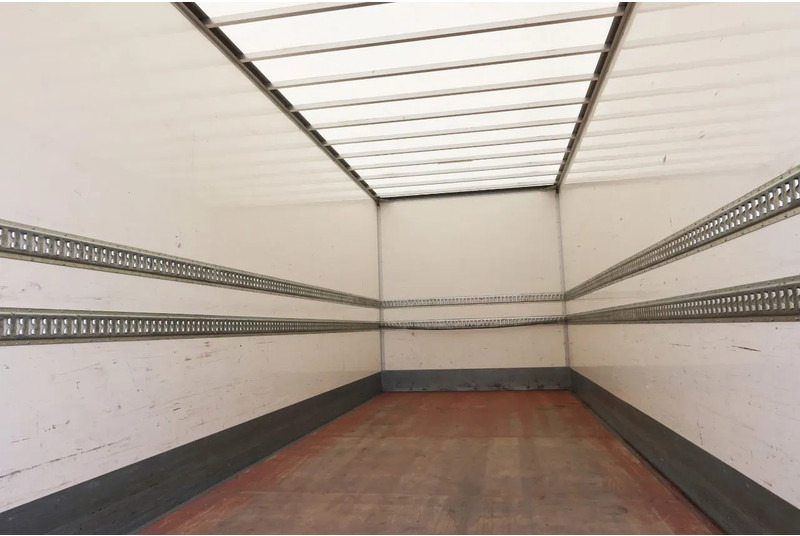 Scania P280 4x2 Bak + Dhollandia Klep 2000 KG - Camion fourgon: photos 4 Scania P280 4x2 Bak + Dhollandia Klep 2000 KG - Camion fourgon: photos 4