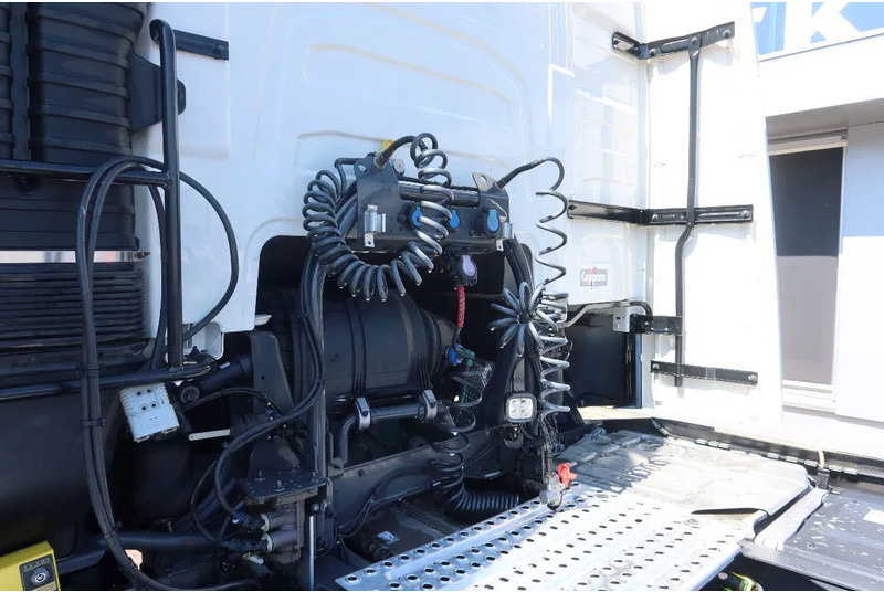 Volvo FH 460 Voith Retarder Standklima, Iparkcool - Tracteur routier: photos 4 Volvo FH 460 Voith Retarder Standklima, Iparkcool - Tracteur routier: photos 4