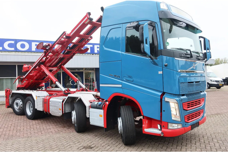 Volvo FH 460 Hooklift 8x2 Haakarm. 3x Steering axle - Camion - système de câble: photos 2 Volvo FH 460 Hooklift 8x2 Haakarm. 3x Steering axle - Camion - système de câble: photos 2