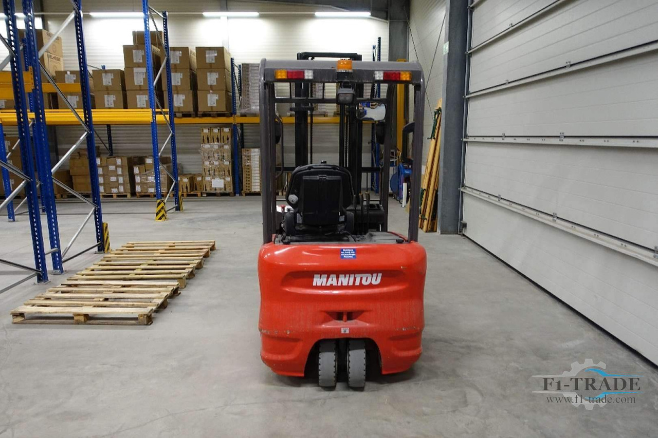 Manitou ME 315 - Chariot élévateur électrique: photos 2 Manitou ME 315 - Chariot élévateur électrique: photos 2