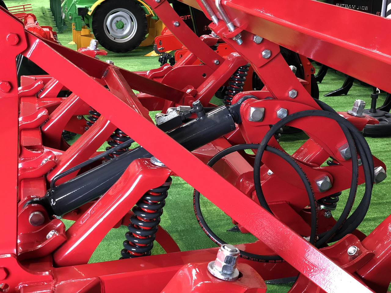 SOIL MASTER _BEST SERIES SPRING LOADED CULTIVATOR - Bineuse: photos 4 SOIL MASTER _BEST SERIES SPRING LOADED CULTIVATOR - Bineuse: photos 4