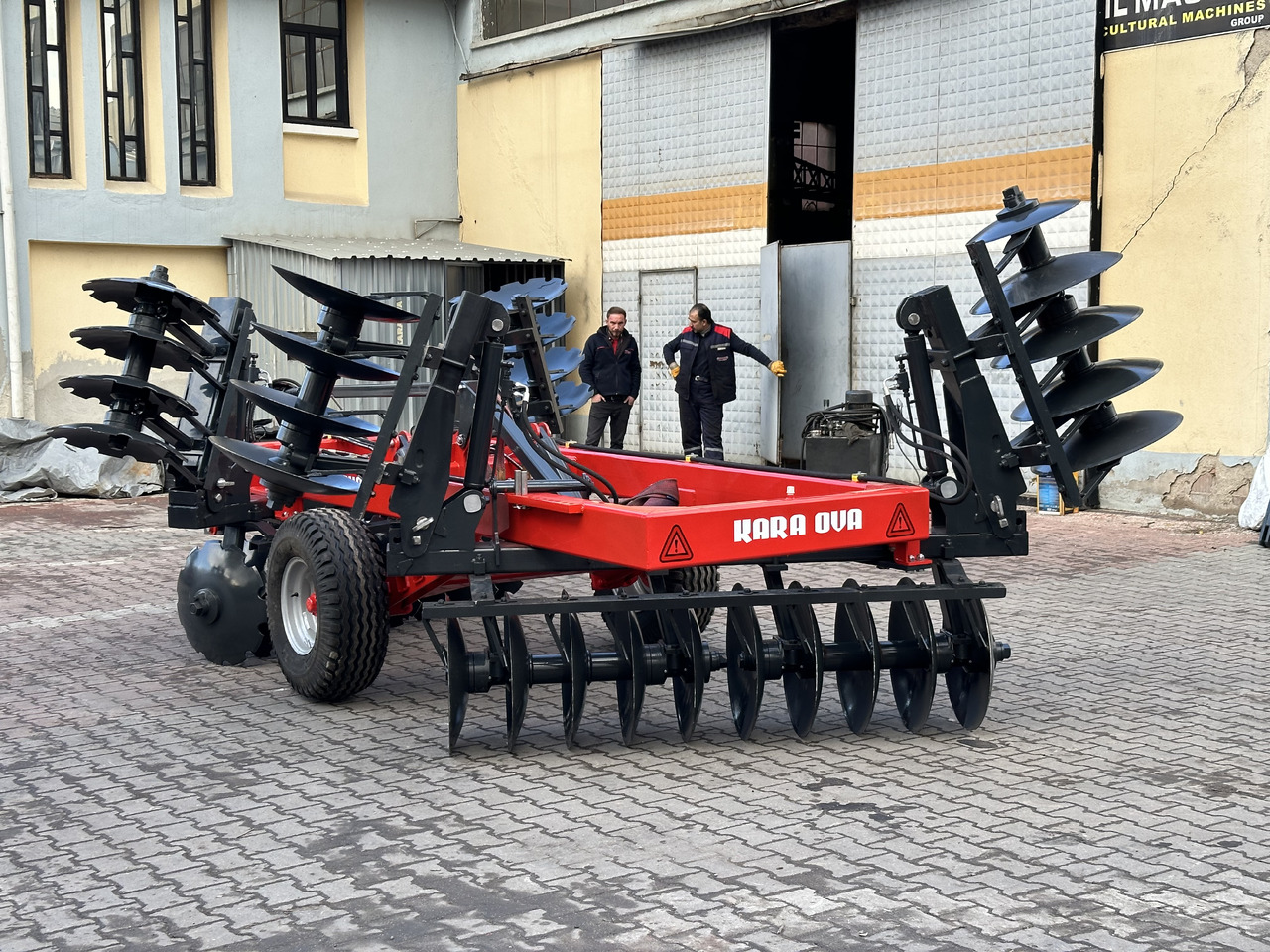 SOIL MASTER FOLDABLE TYPE GOBLE DISC HARROW - Cover crop: photos 4 SOIL MASTER FOLDABLE TYPE GOBLE DISC HARROW - Cover crop: photos 4