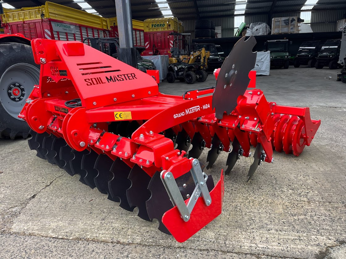 SOIL MASTER _GRAND MASTER SERIES MOUNTED TYPE MULTI DISC HARROW (RUBBER TYPE LEG) - Cover crop: photos 1 SOIL MASTER _GRAND MASTER SERIES MOUNTED TYPE MULTI DISC HARROW (RUBBER TYPE LEG) - Cover crop: photos 1
