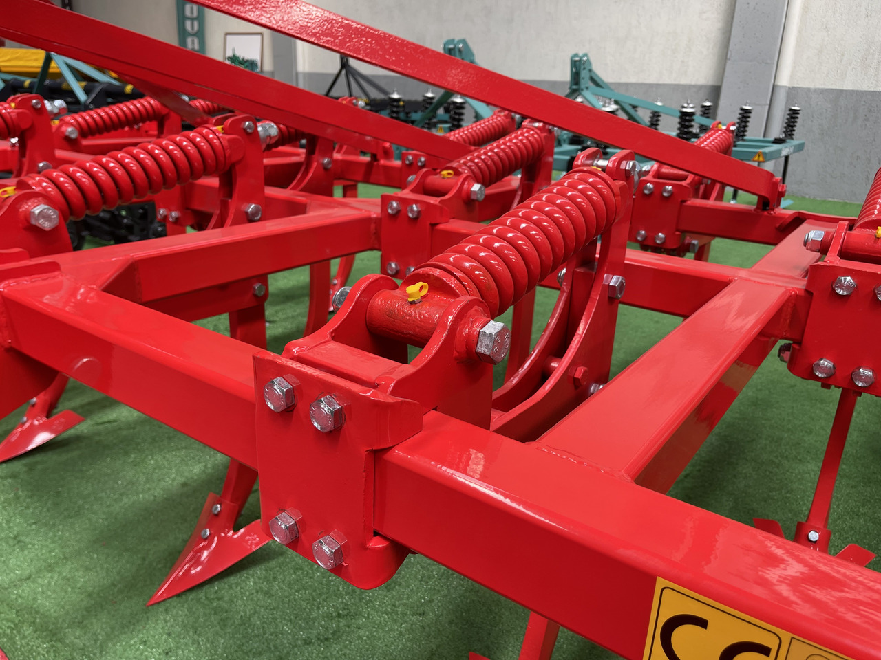 SOIL MASTER _SPRING LOADED CHISEL PLOUGH - Charrue: photos 5 SOIL MASTER _SPRING LOADED CHISEL PLOUGH - Charrue: photos 5