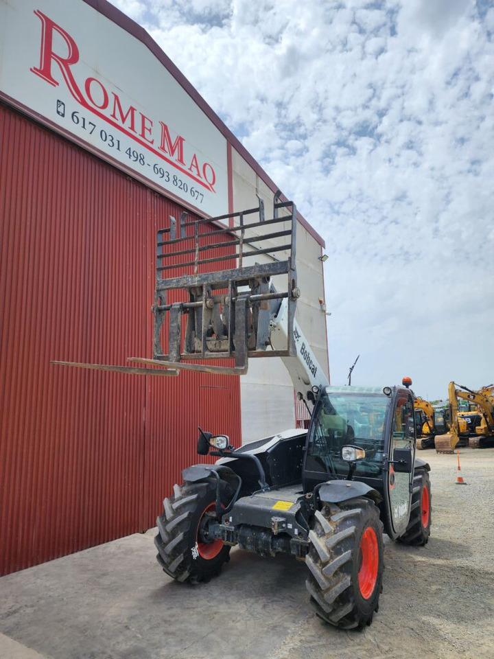 BOBCAT TL30.60DA - Chariot télescopique: photos 2 BOBCAT TL30.60DA - Chariot télescopique: photos 2