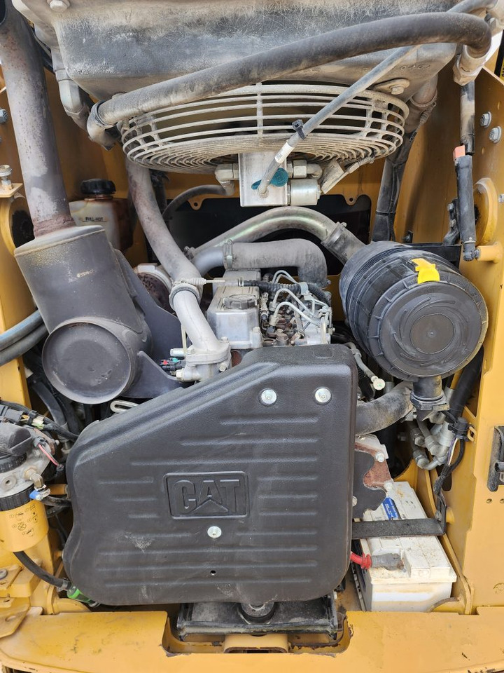 CAT 259B - Mini chargeuse: photos 4 CAT 259B - Mini chargeuse: photos 4