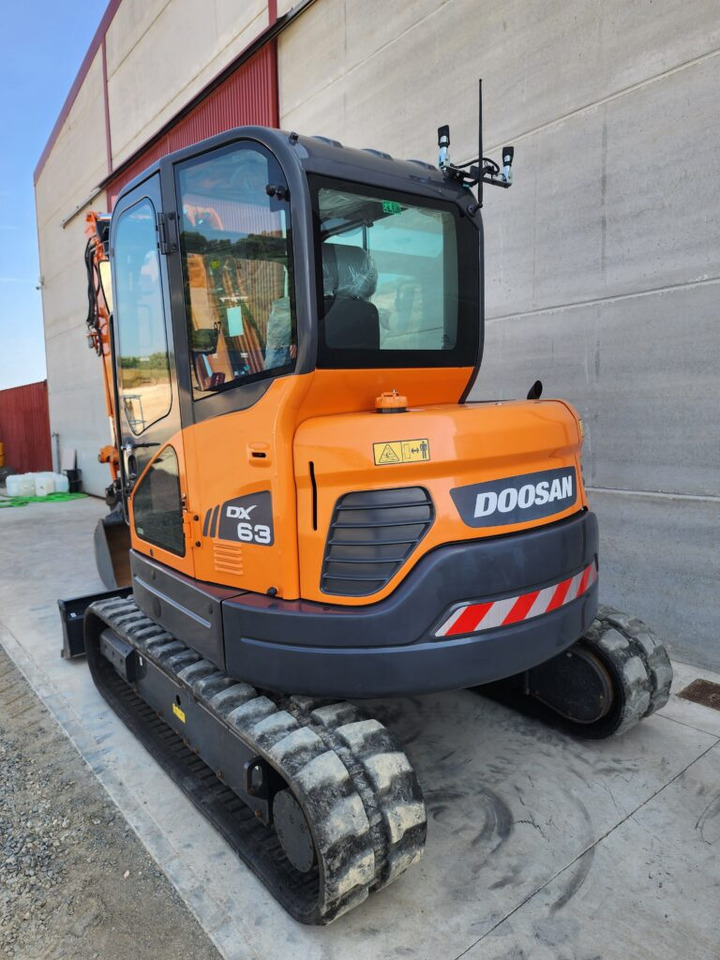 DOOSAN DX63R-3 - Mini pelle: photos 3 DOOSAN DX63R-3 - Mini pelle: photos 3