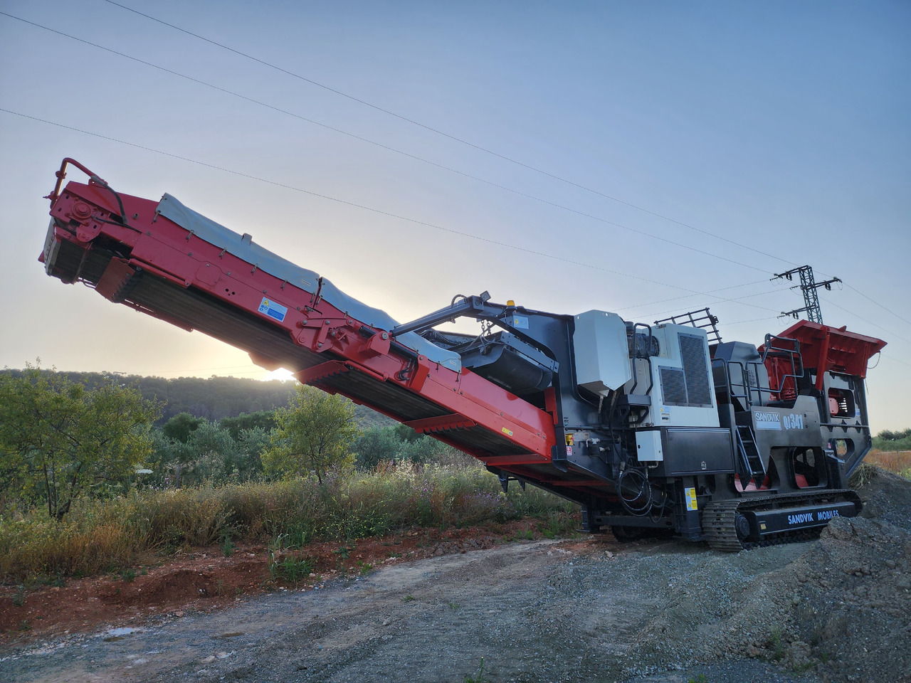 SANDVIK QJ341 - Concasseur à mâchoires: photos 1 SANDVIK QJ341 - Concasseur à mâchoires: photos 1