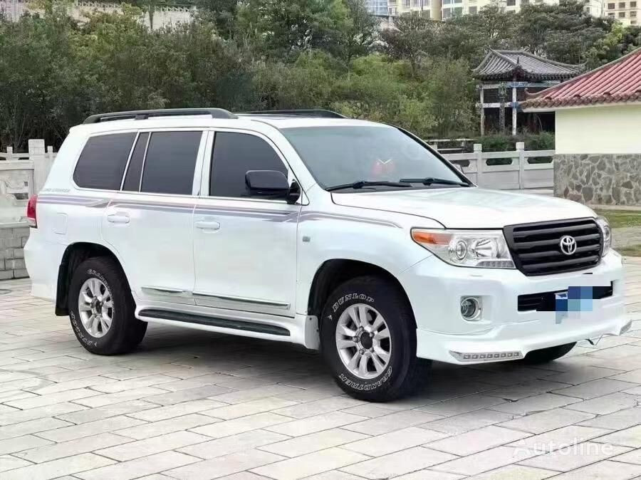 Toyota Land Cruiser - SUV: photos 1 Toyota Land Cruiser - SUV: photos 1