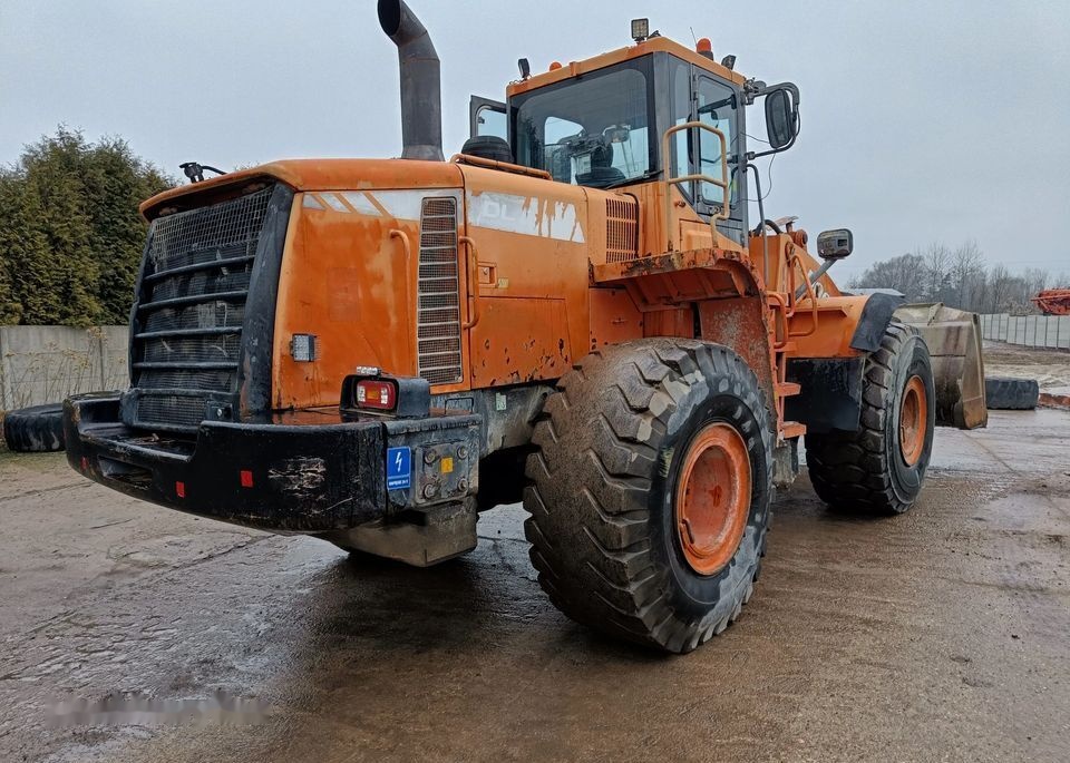 Doosan DL 400 - Chargeuse sur pneus: photos 5 Doosan DL 400 - Chargeuse sur pneus: photos 5