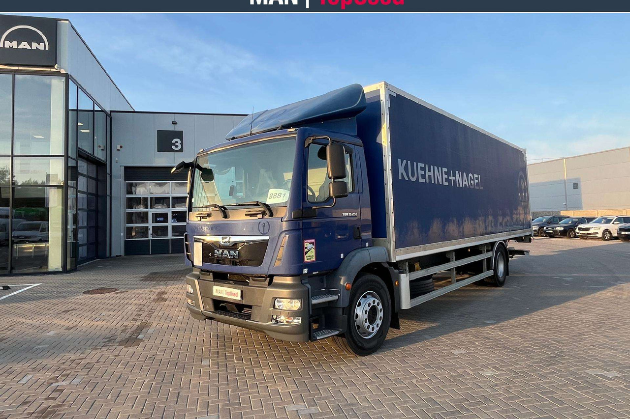 MAN 15.250 4X2 Liftas ADR AT (8881) - Camion fourgon: photos 1 MAN 15.250 4X2 Liftas ADR AT (8881) - Camion fourgon: photos 1