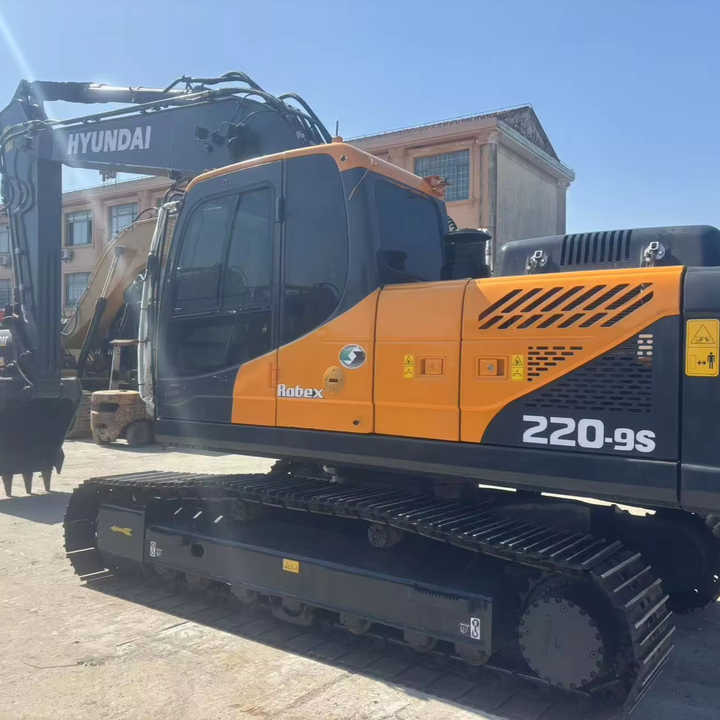 2024 New Hyundai HX220L Crawler Excavator South Korea Made ,22ton Tracked Shovel HX220 Hyundai HX220 Crawler Excavator - Pelle: photos 1 2024 New Hyundai HX220L Crawler Excavator South Korea Made ,22ton Tracked Shovel HX220 Hyundai HX220 Crawler Excavator - Pelle: photos 1